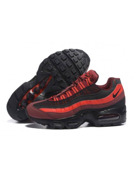 NIKE AIR MAX 95 NEGRAS