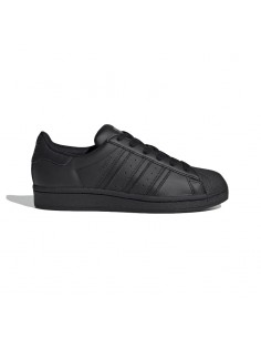 BLACK ADIDAS SUPERSTAR