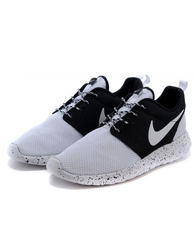 NIKE Roshe Run blancas y negras baratas 45 ENVIO GRATIS en MGshops.es